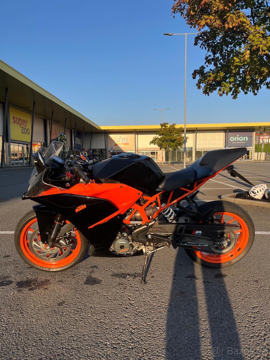 KTM RC 390, r.v. 2017 - 4