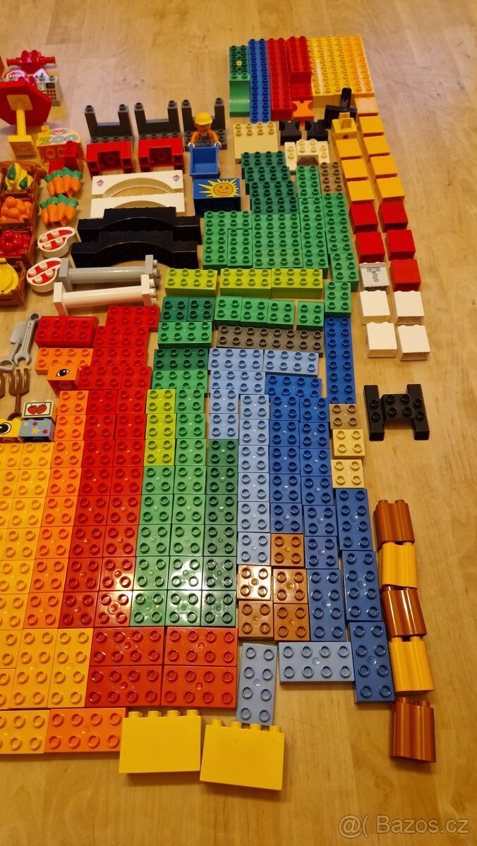Souprava LEGO Duplo, mnoho figurek, zvířátek a vozítek - 4