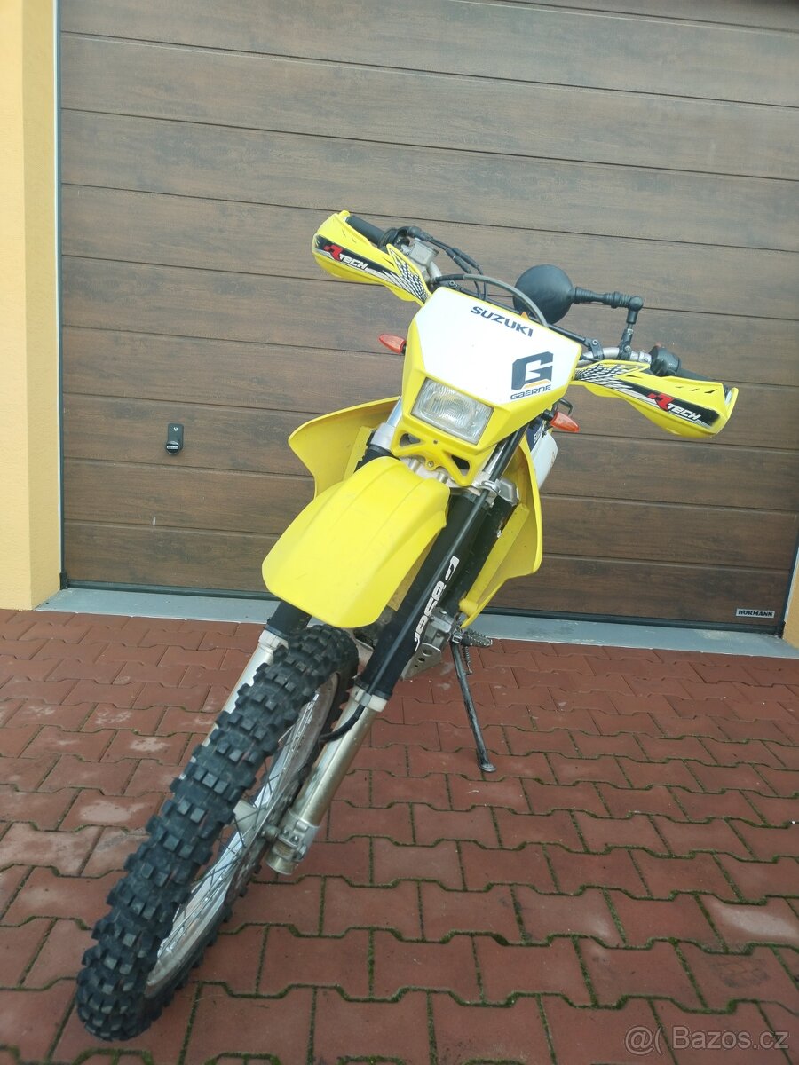 Suzuki DRZ400E - 4