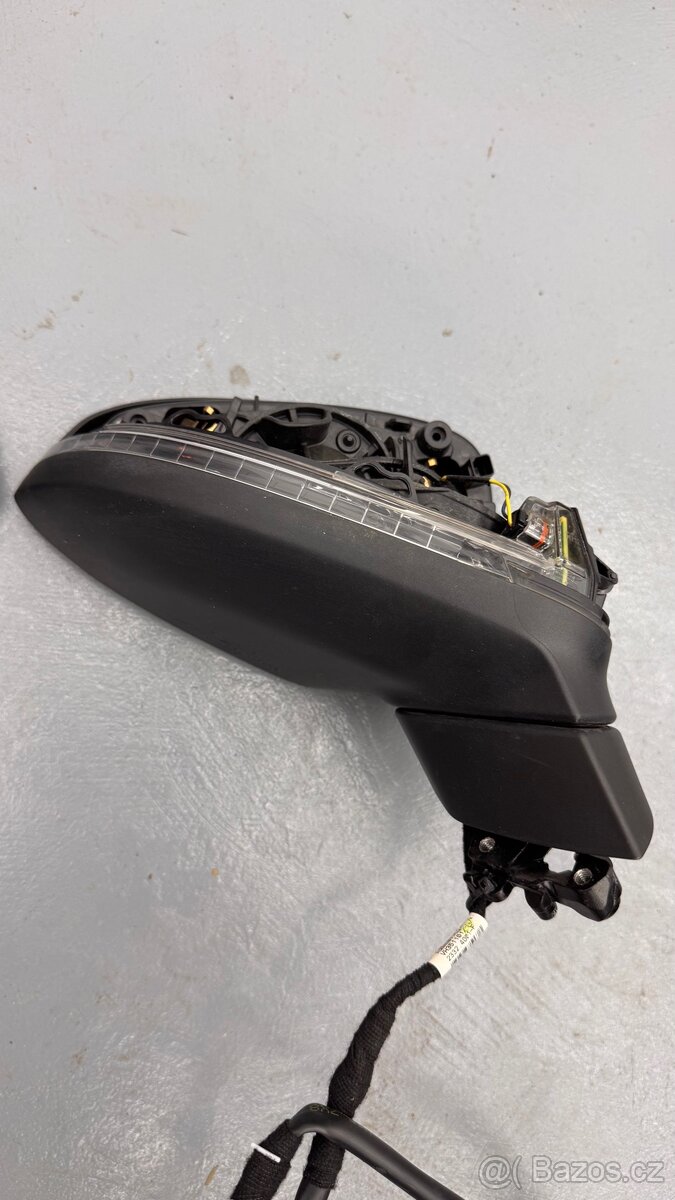 Zrcátka Audi A4 B9 - 4