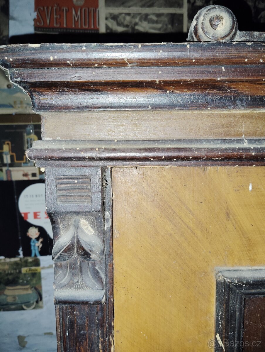 Starožitná skříň - 4