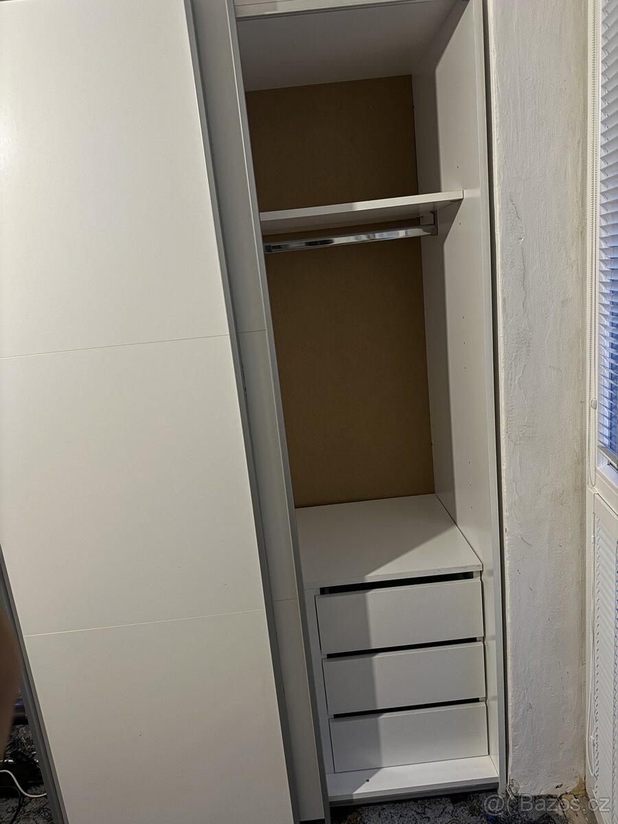 Skříň - 4