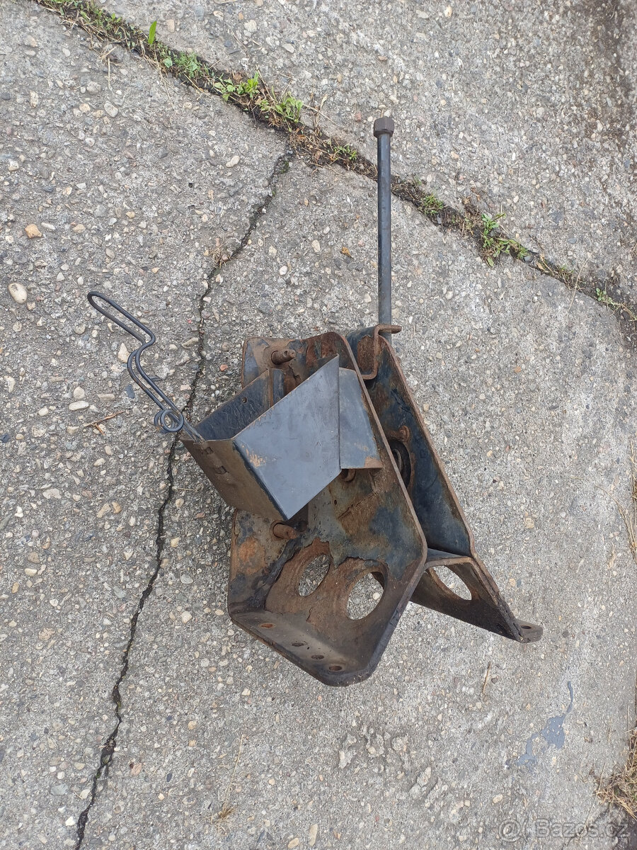 MAN TGA TGX TGS držák rezervy - 4