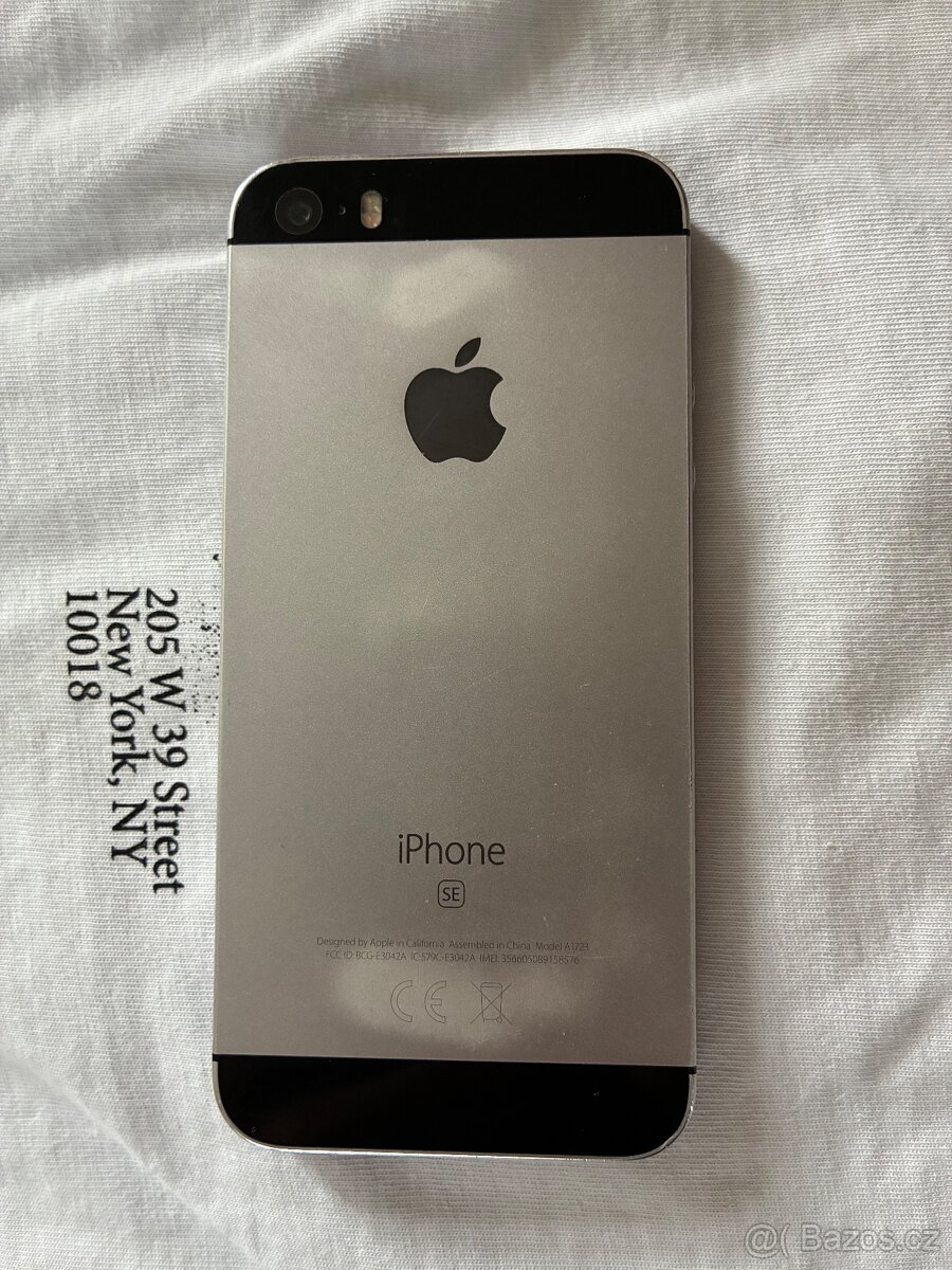 iPhone SE - 4