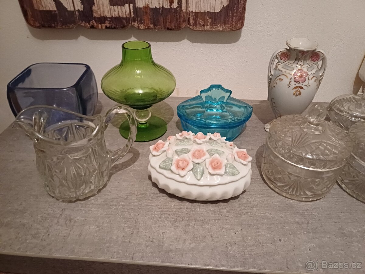 Sklo a porcelán - 4