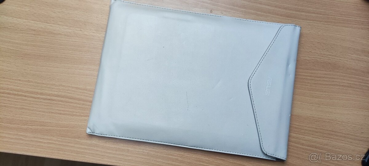 Malinký ultrabook Asus Zenbook UX21E - 4