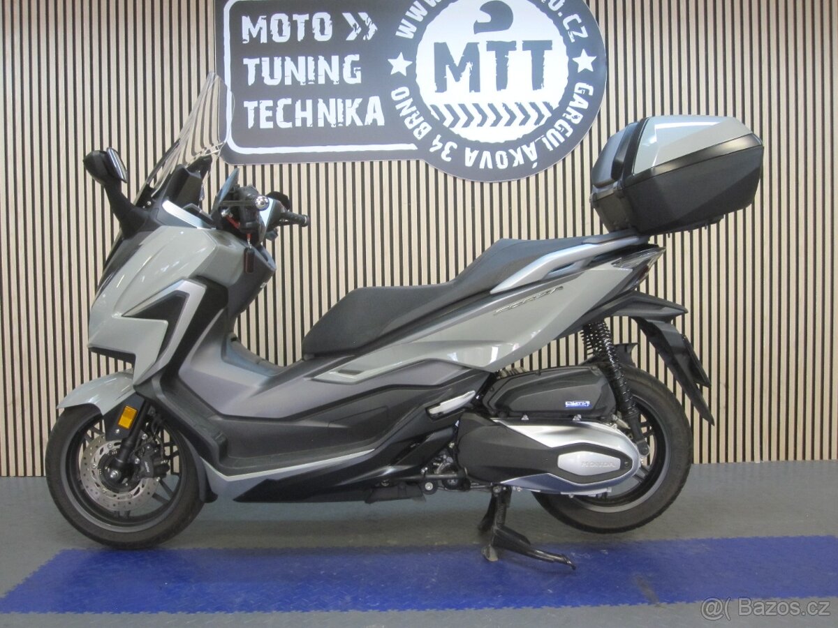 Honda Forza 350A - 4
