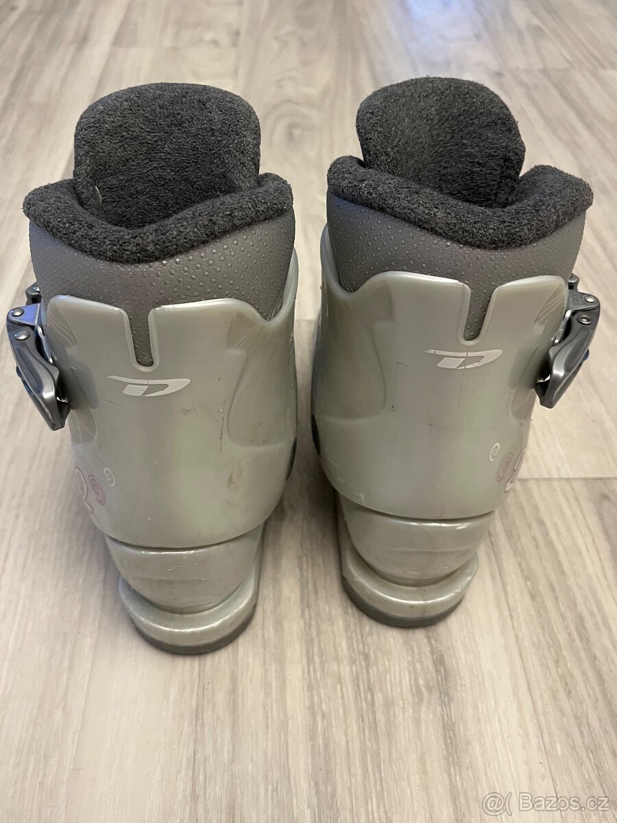 Dětské lyžáky, přeskáče, lyžařské boty - vel. 29 - 4