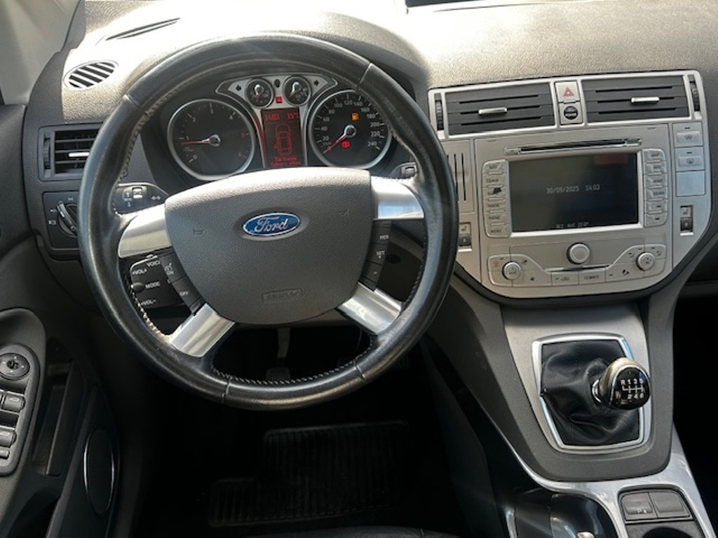 Ford Kuga 2.0TDCi 4WD, r.2008, serviska, STK,klima - 4