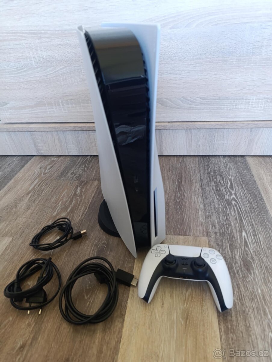 PS5 s mechanikou + 1tb disk - 4
