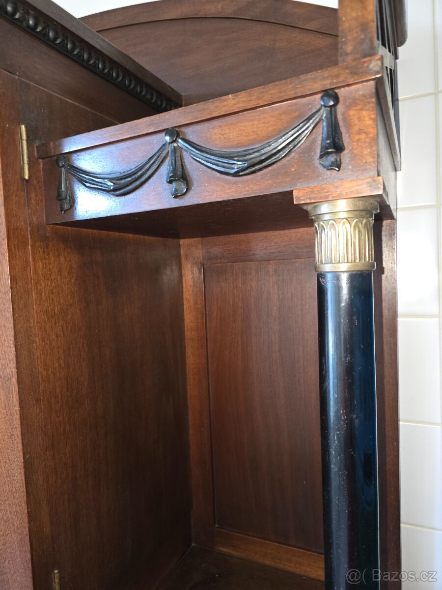 Prodám starožitný masivní příborník / absac - 4