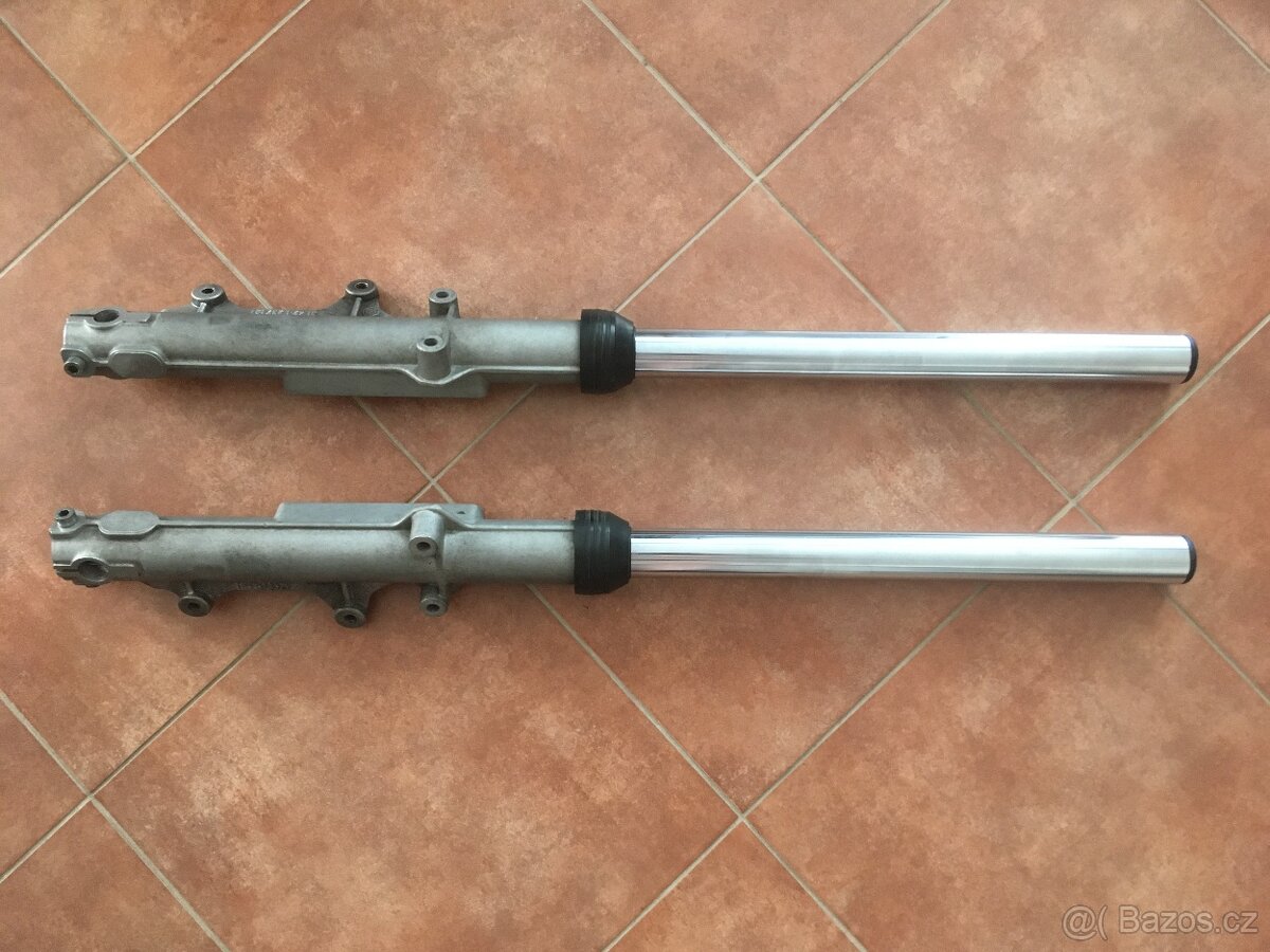 Přední vidlice BMW R45-65 - 4