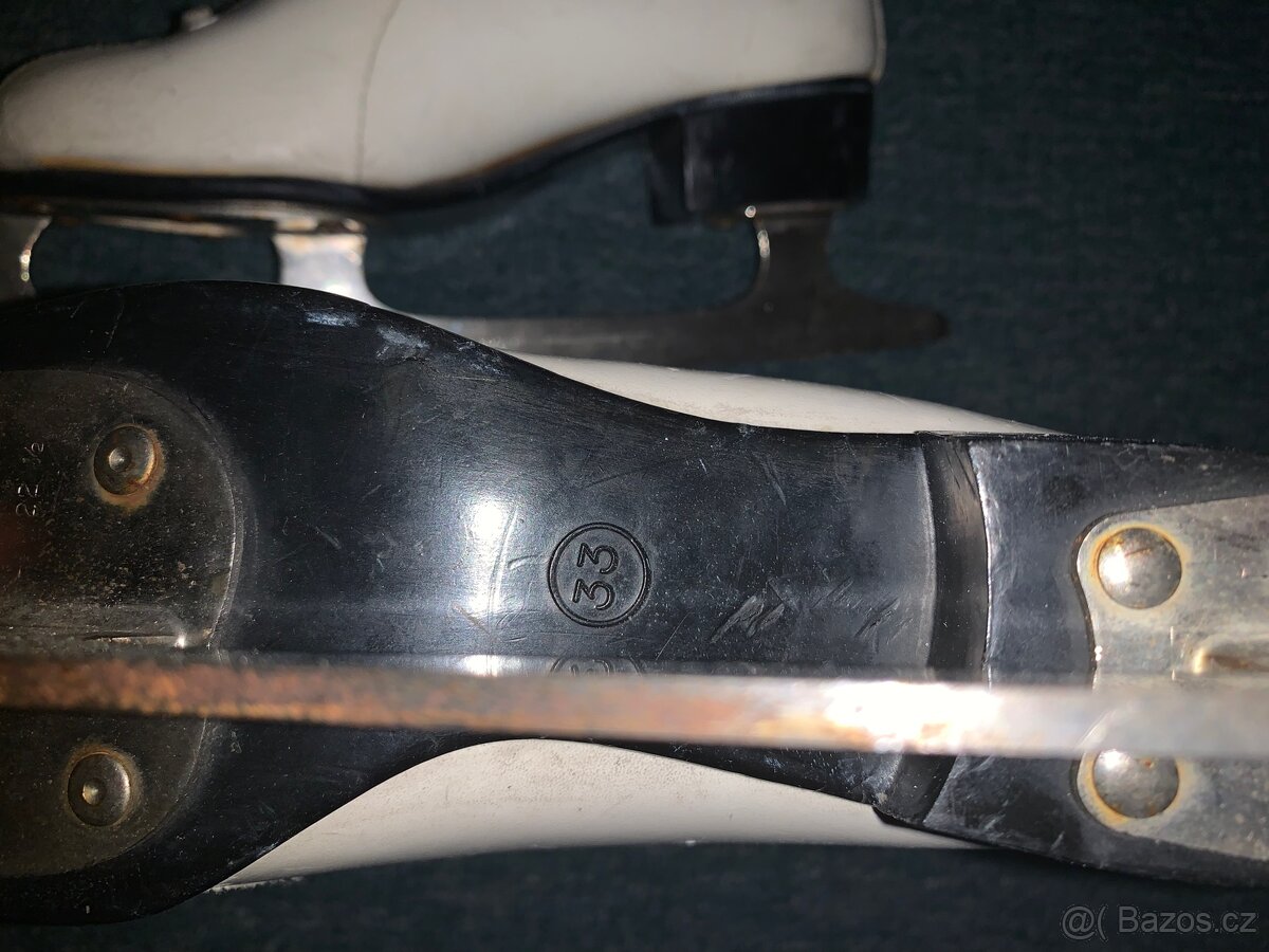 Dívčí lední brusle 22,5 - 4