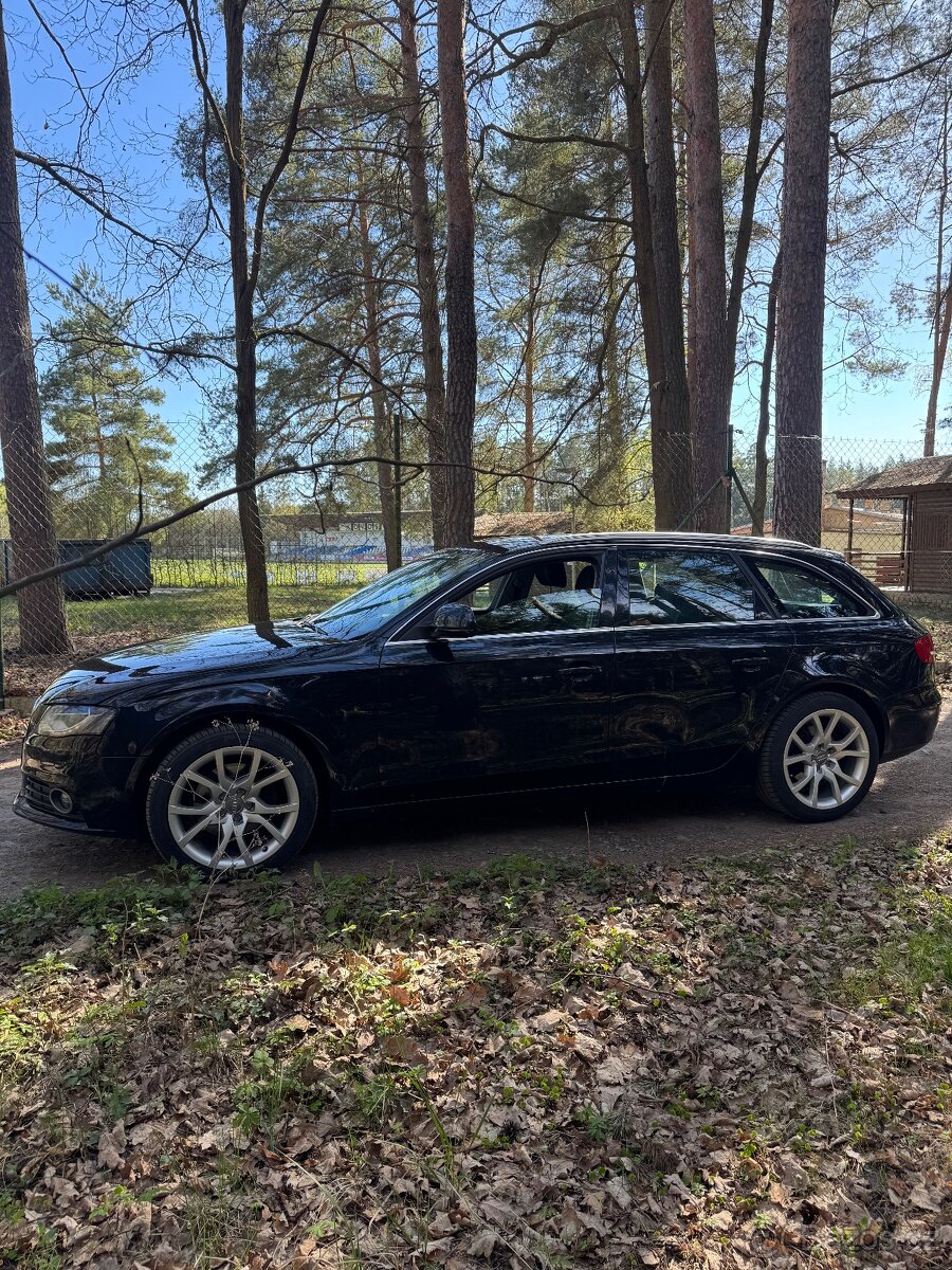 Audi A4 B8 2.0 TDI 2008 - 4