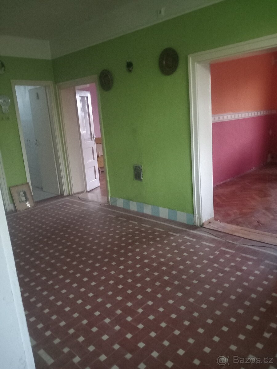 MAĎARSKO - Prodává se rodinný dům v centru obce Forró. - 4