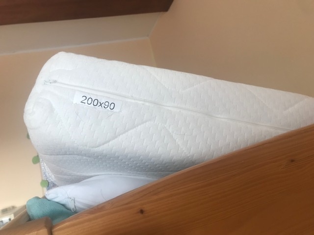 Patrová - vyvýšená postel - horní spaní - 4