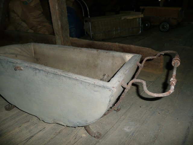 Historické kočárky ze staré půdy - 4