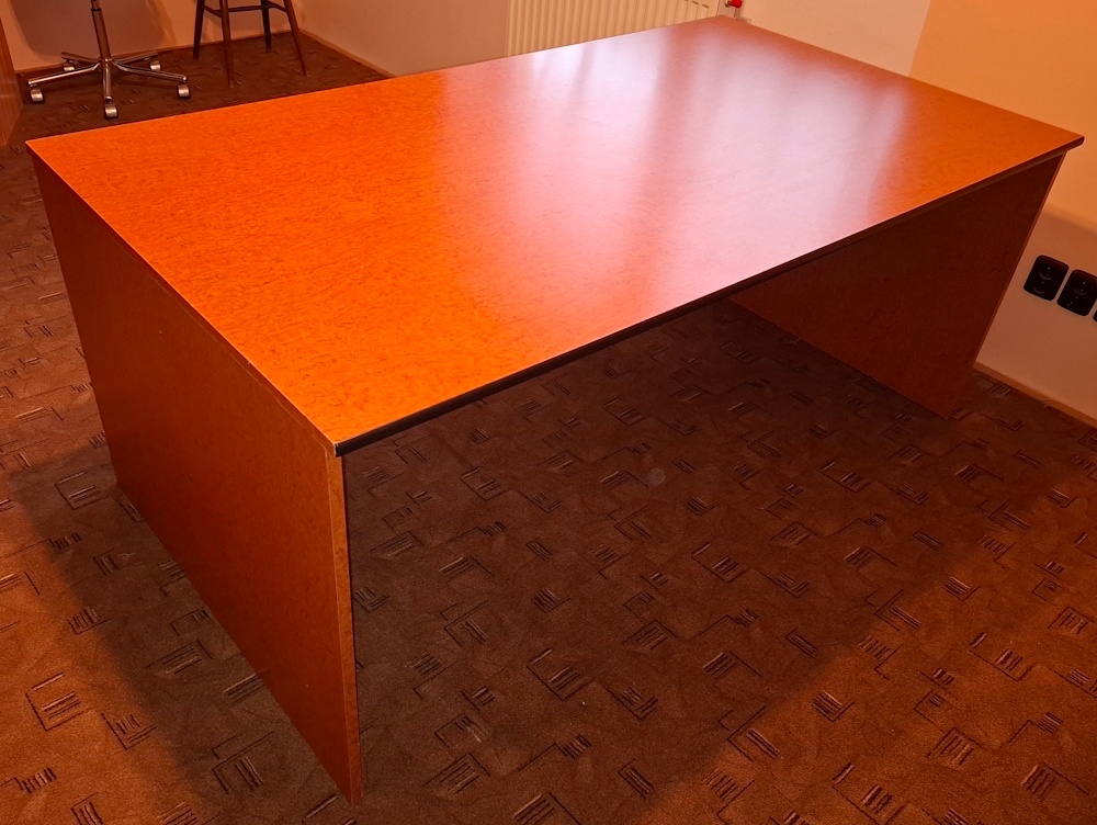 Prodám kancelářský stůl 180 x 100 cm - 4