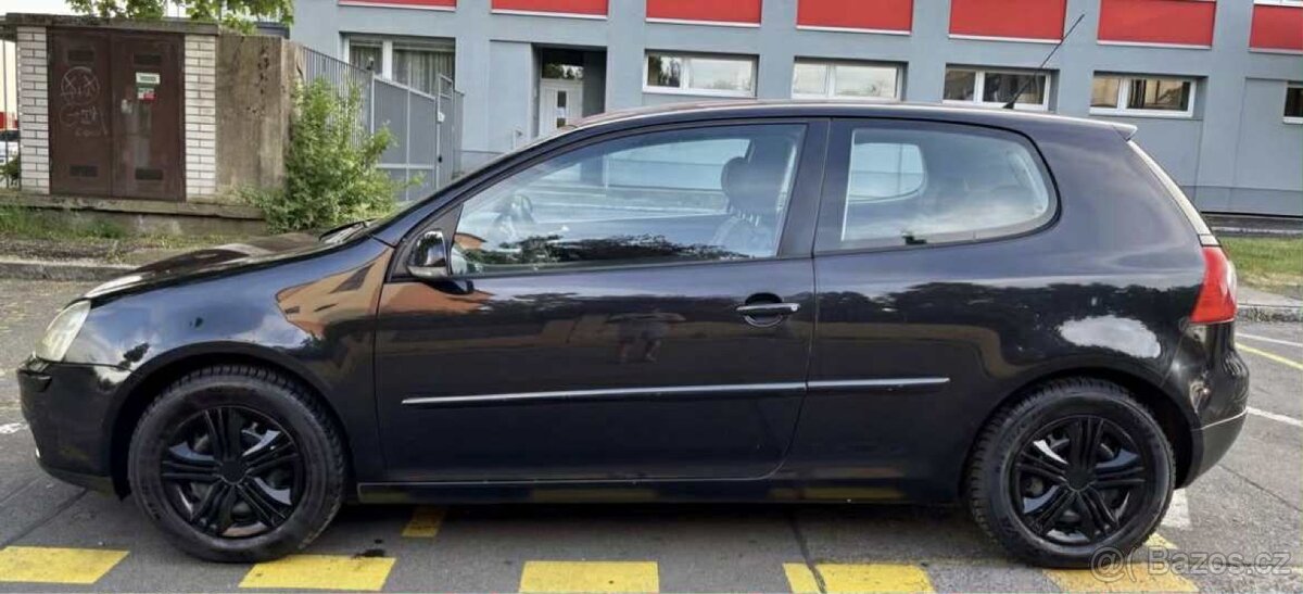 Volkswagen Golf 5 • 1.6 FSI - Momentálně nepojízdný - 4