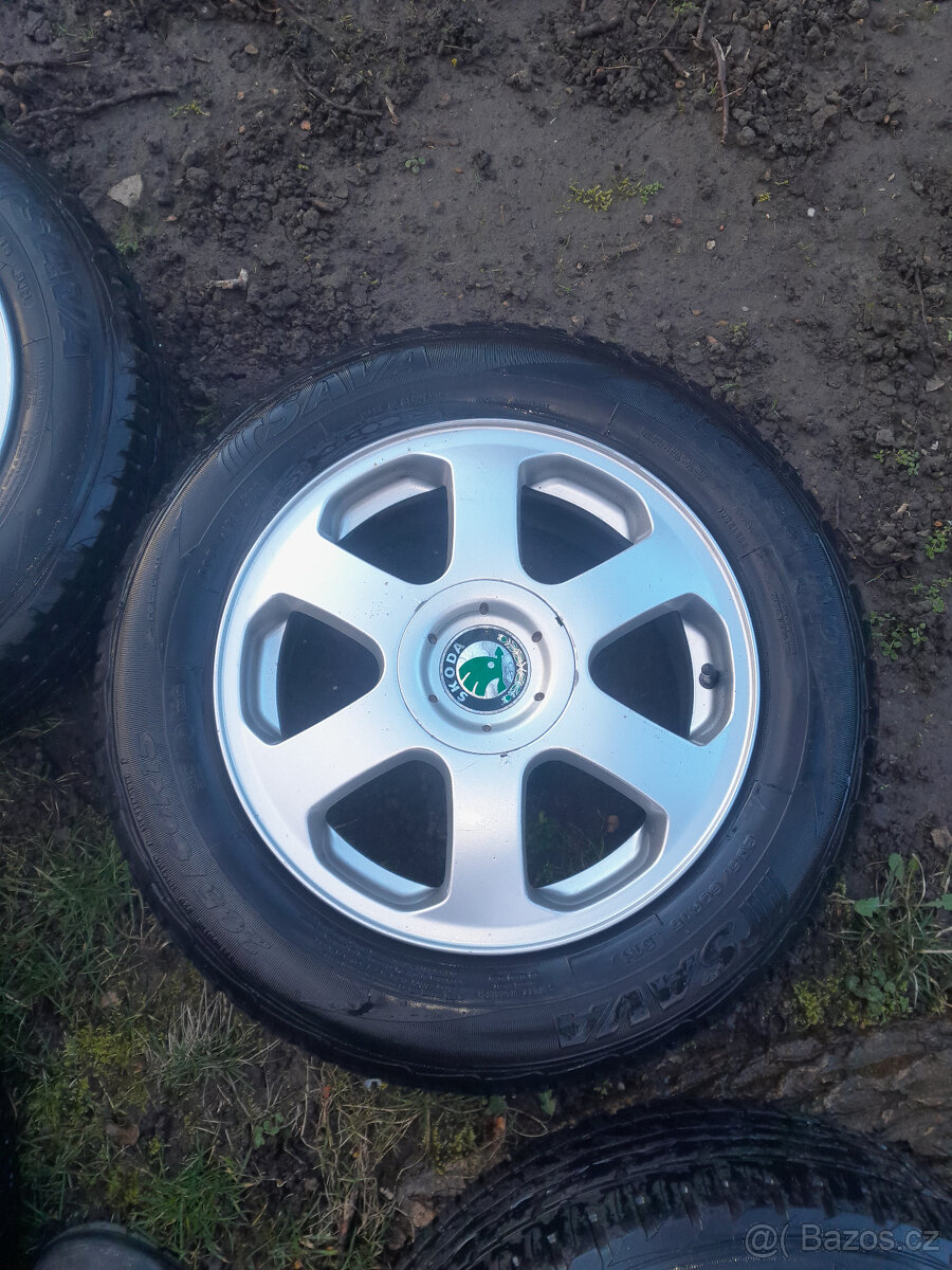 REZERVACE do 1.11. Alu disky včetně pneu 205/60 R15 - 4