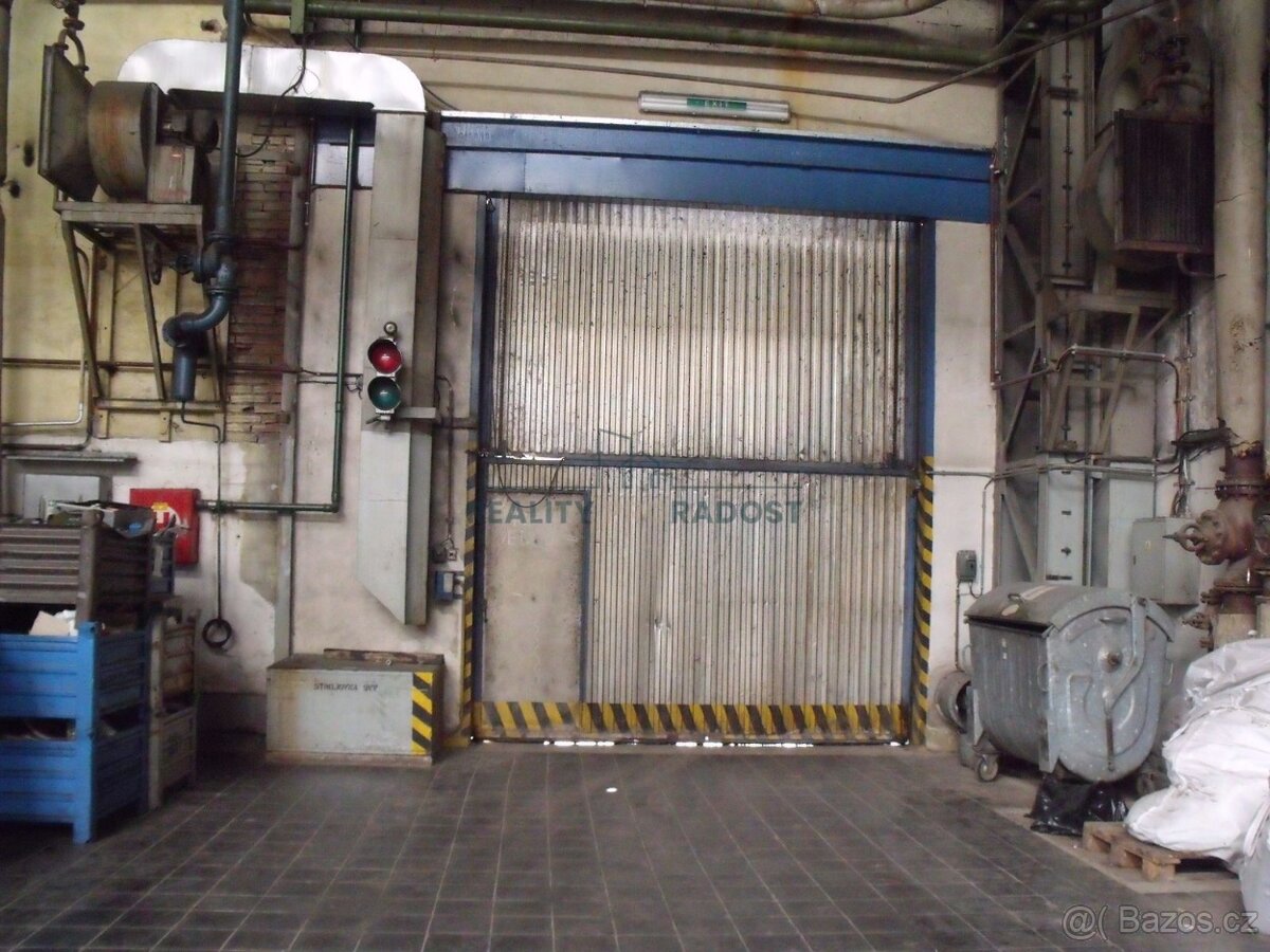 Pronájem skladovací haly v Adamově - 4