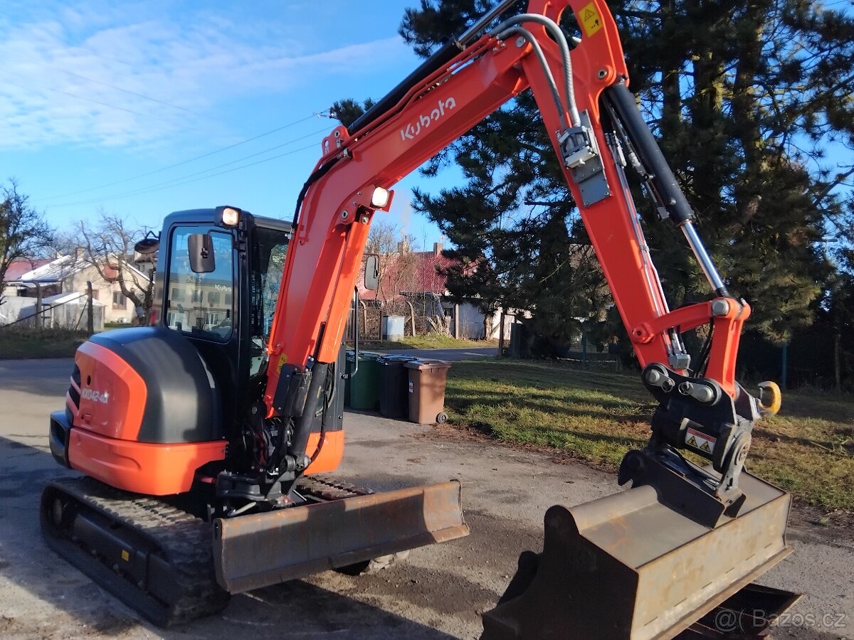 Minibagr Kubota KX 042-4 Powertilt Klimatizace - 4