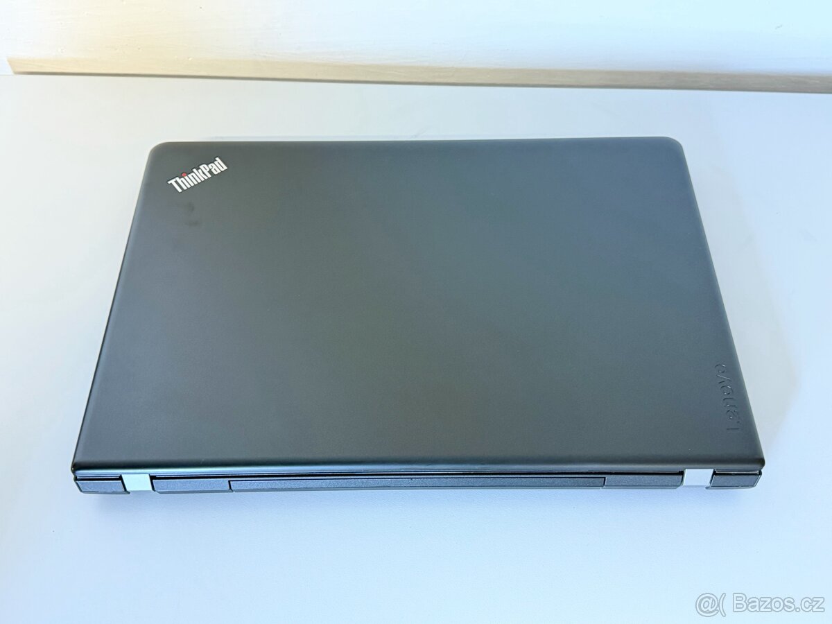 Lenovo ThinkPad E570 – 15.6" | i3 | 8GB RAM | 256GB | W11 - 4