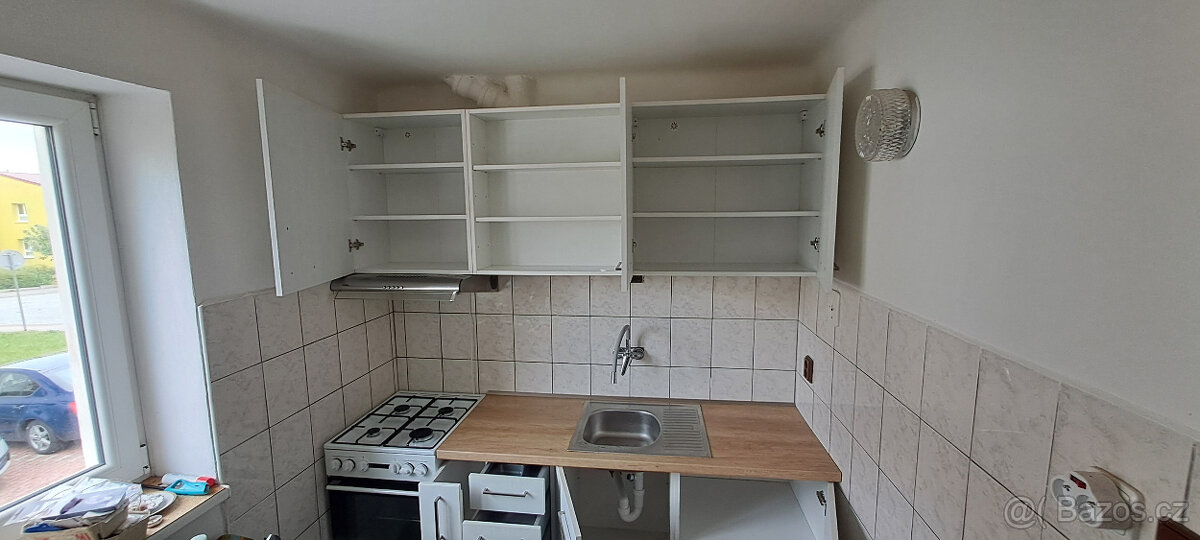 Kuchyň Oresi 4 roky stará. - 4