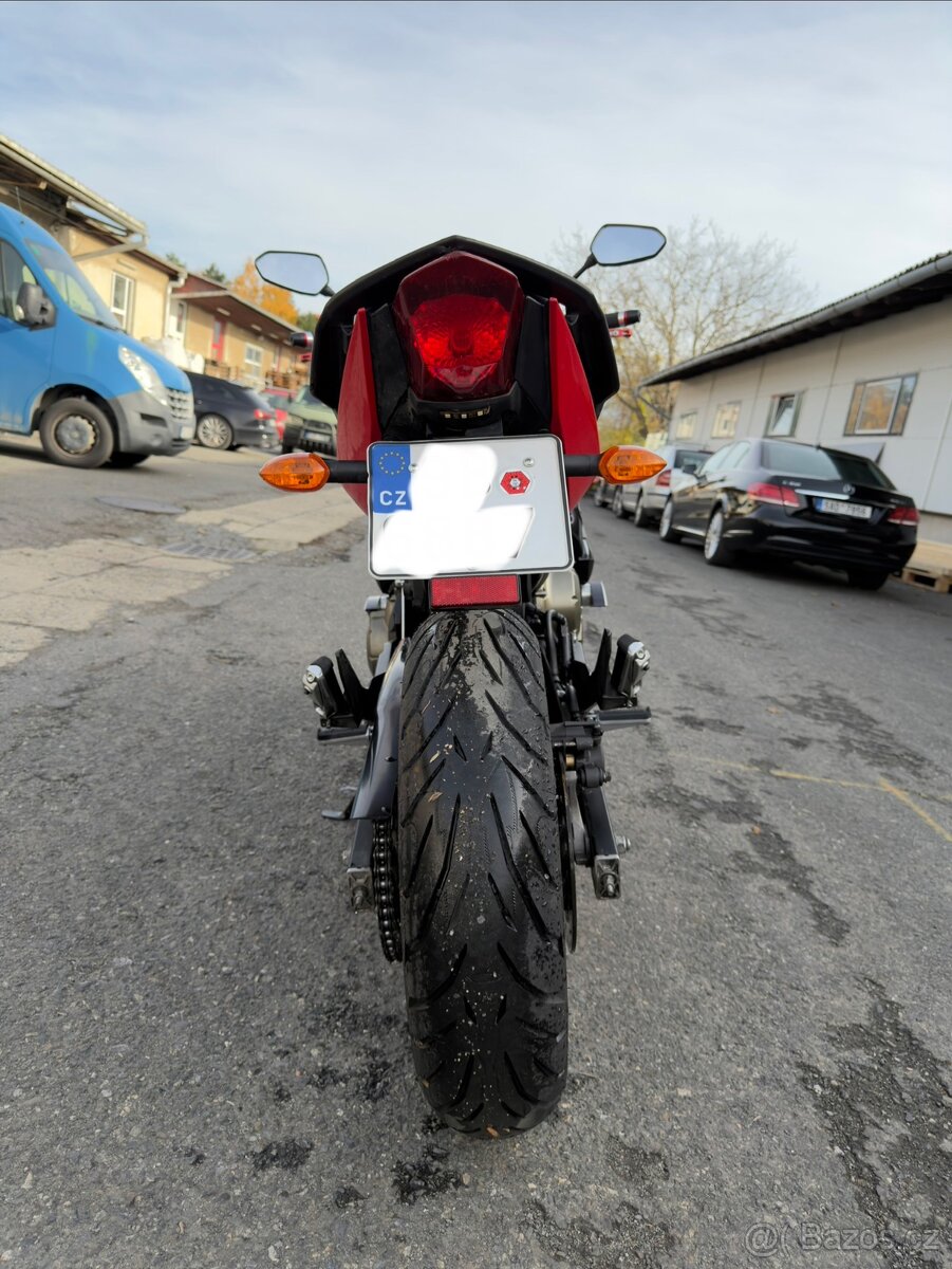 Yamaha XJ6 - 4
