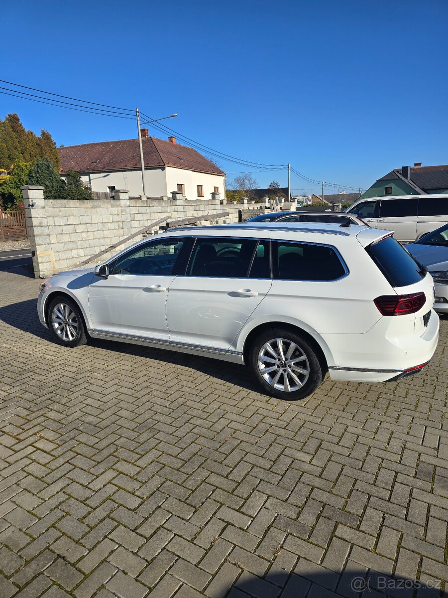 VW Passat 2,0 tdi 110kw HIGHLINE KAMERA - 4