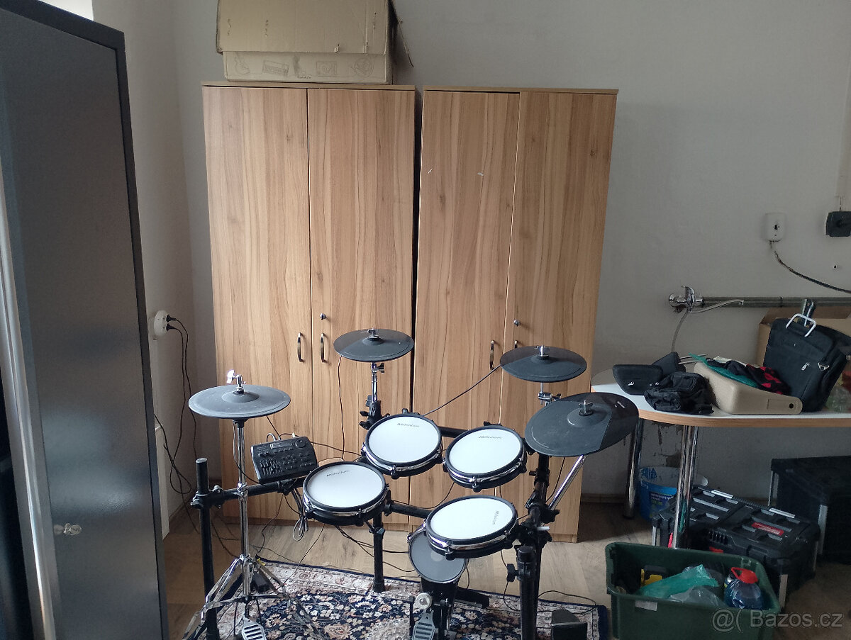 Kancelářský nábytek do pracovny obývací stěna - 4