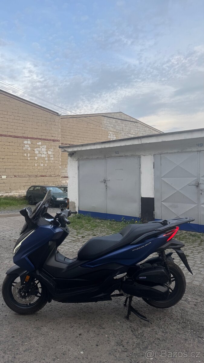 Honda Forza 125 - 4