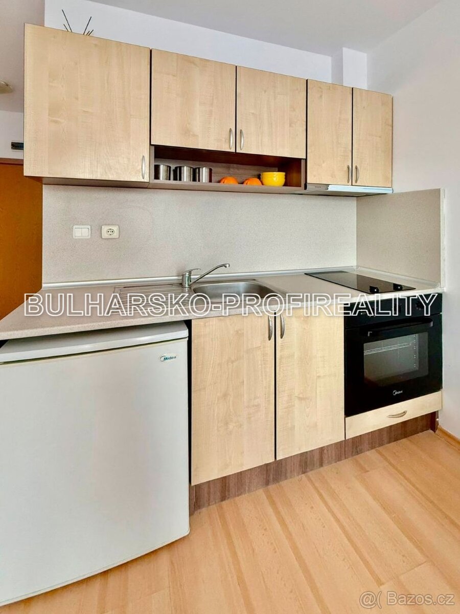 Bulharsko-ZAŘÍZENÉ STUDIO 1+kk (26 m²) - 4