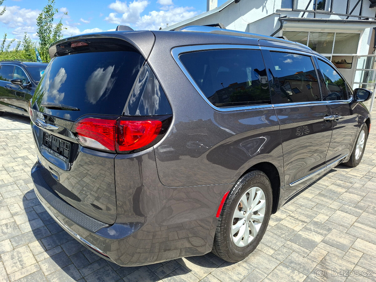 Chrysler Pacifica 3,6L V6, 8míst, android, DVD, Top výbava - 4