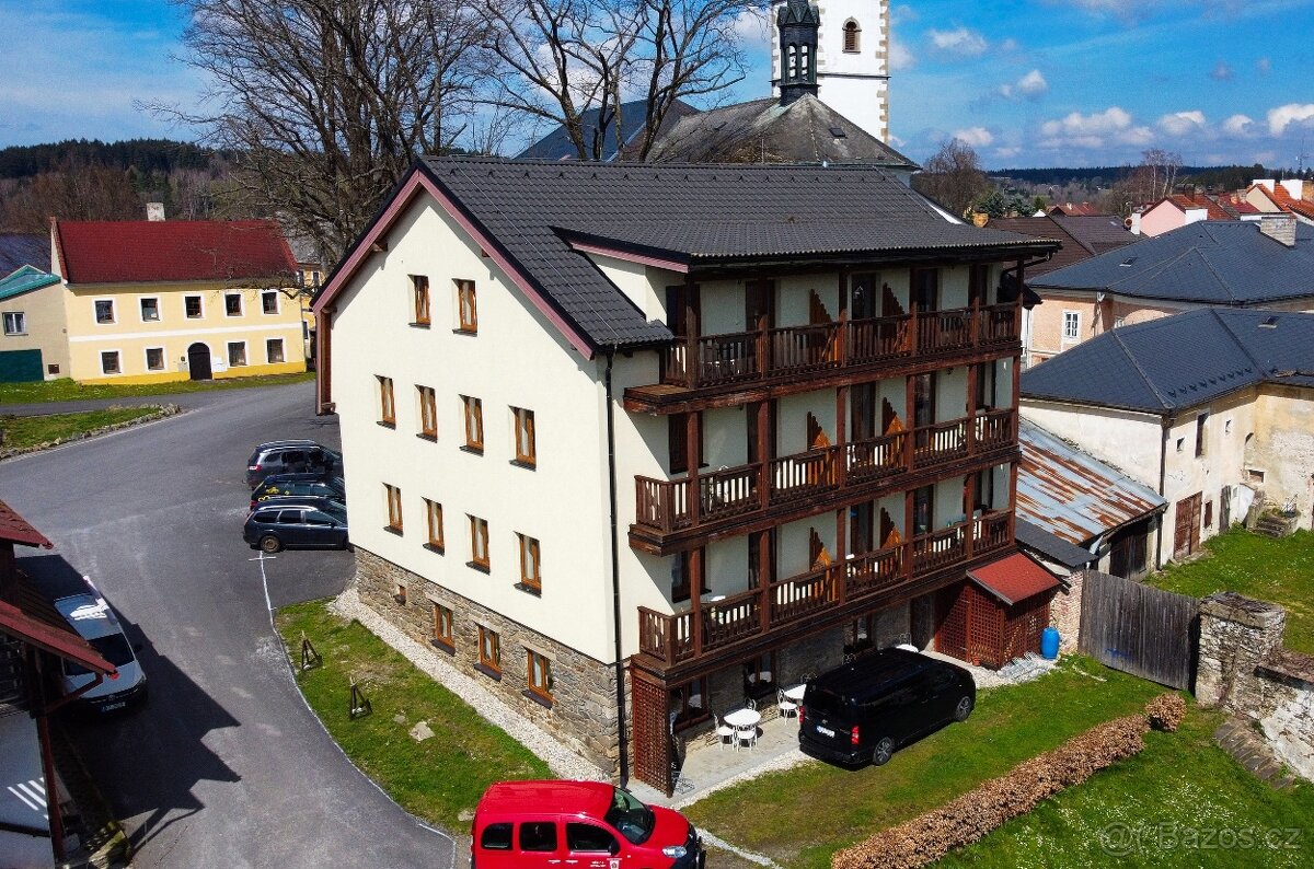 Dům přímo u jezera ve Frymburku - 4