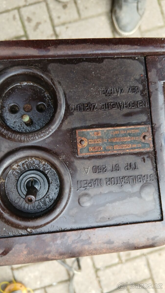 Stabilizator napeti 220V - 4