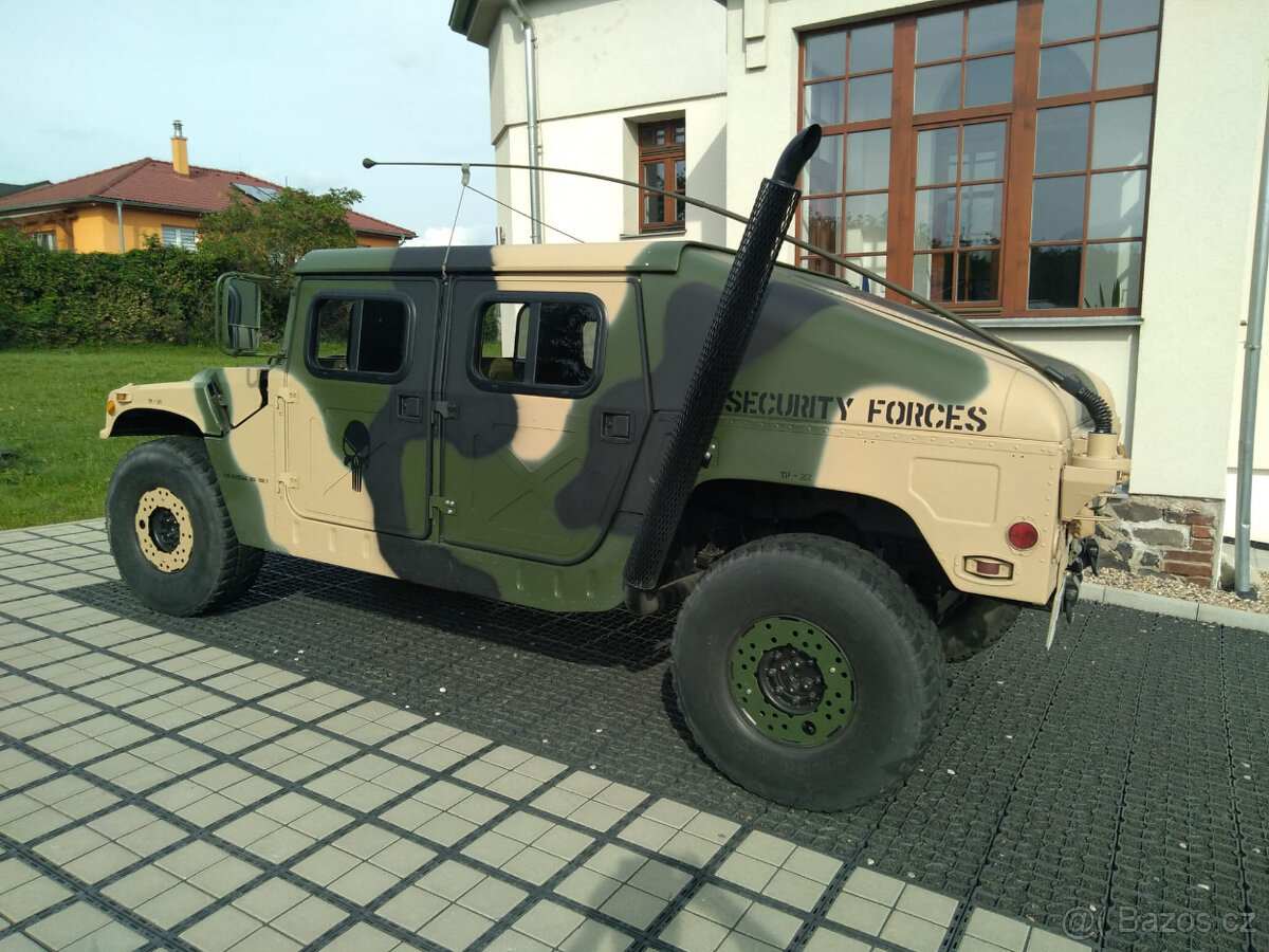 Hummer H1 6.2 D / 110kW / HMMWV / M998 / Vojenský / TOP