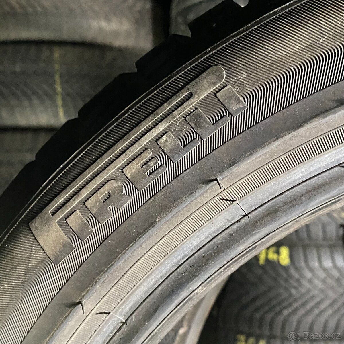 Zimní pneu 225/45 R18 95V Pirelli 5,5mm - 4