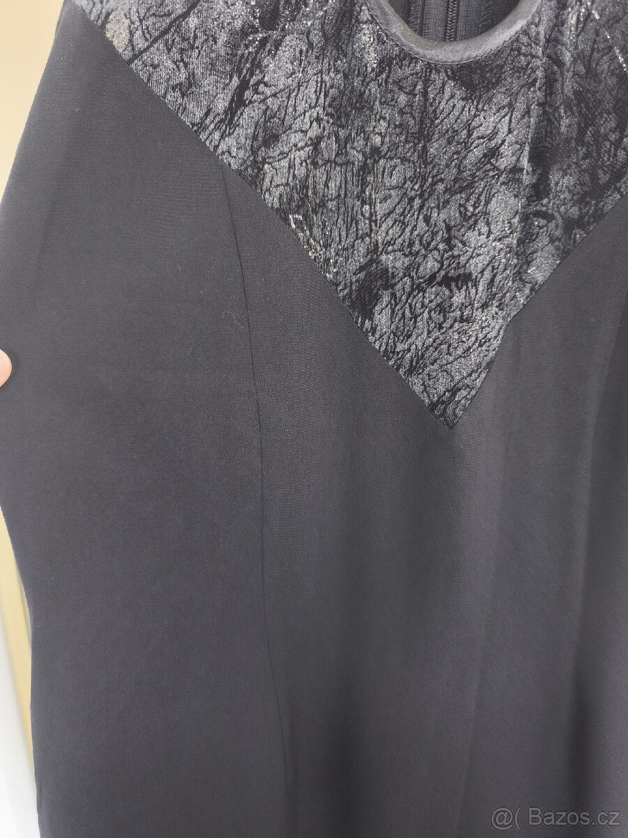 Dlouhé večerní šaty - 4