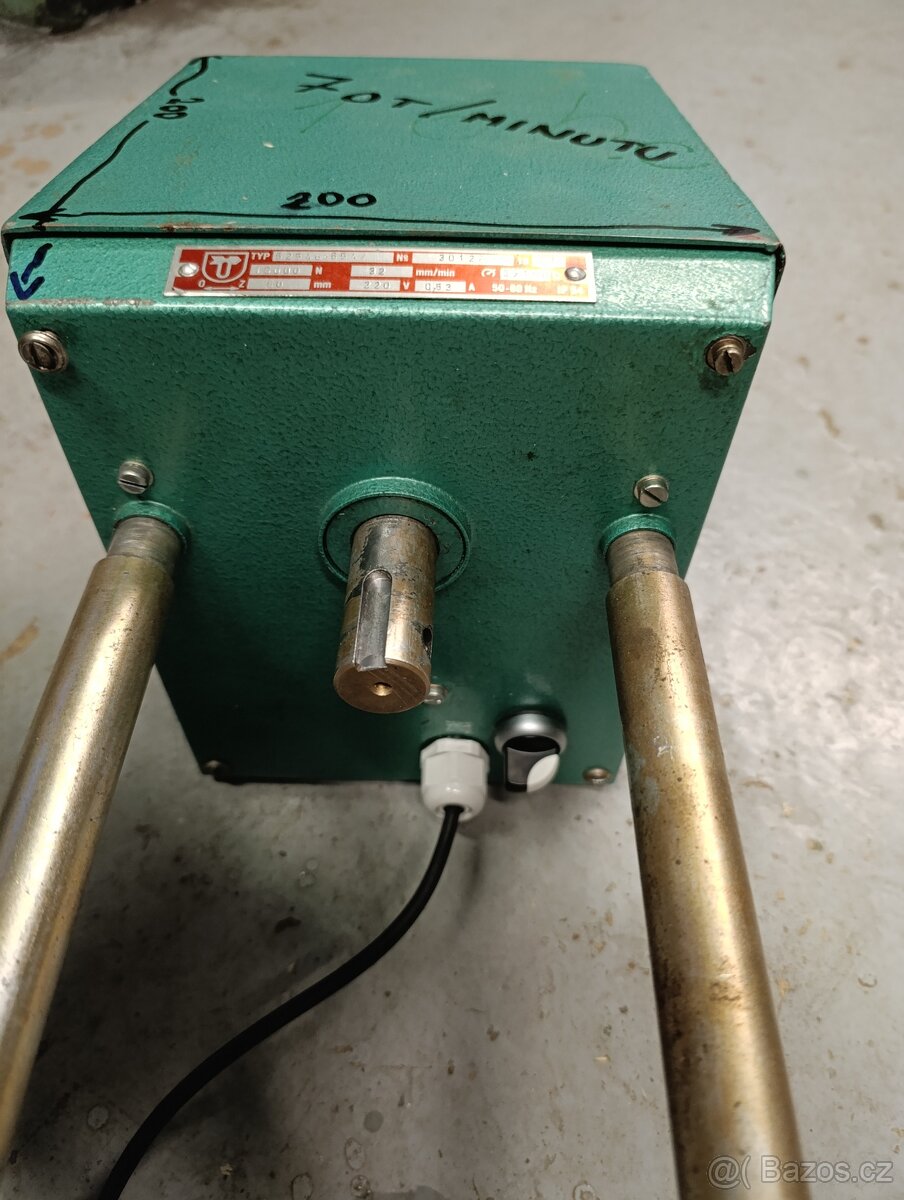 Motorek grilu , motor s převodovkou na otáčení - 4