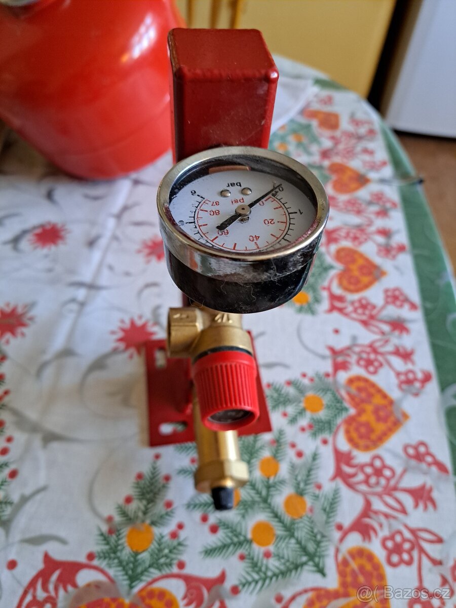 Expanzní nádoba 5 l + bezpečnostní systém - 4