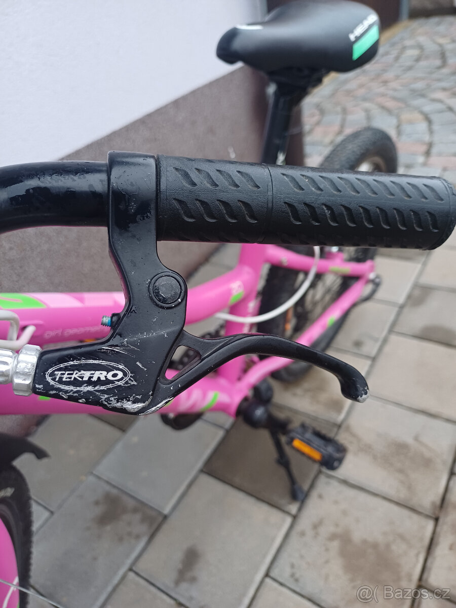 dívčí kolo Head Morelia 20 - 4