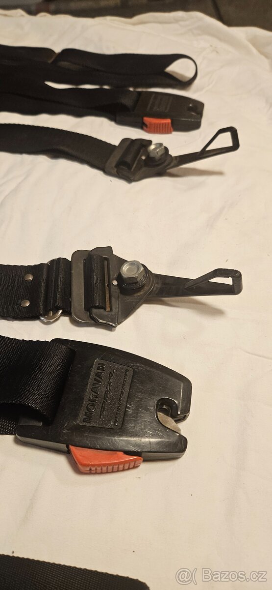 Prodám pásy skoda 110R Moravan - 4