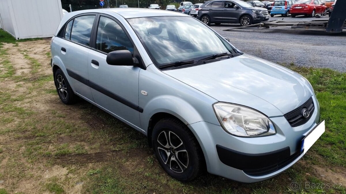 Kia Rio 1.4 71kw rok-2007 - 4