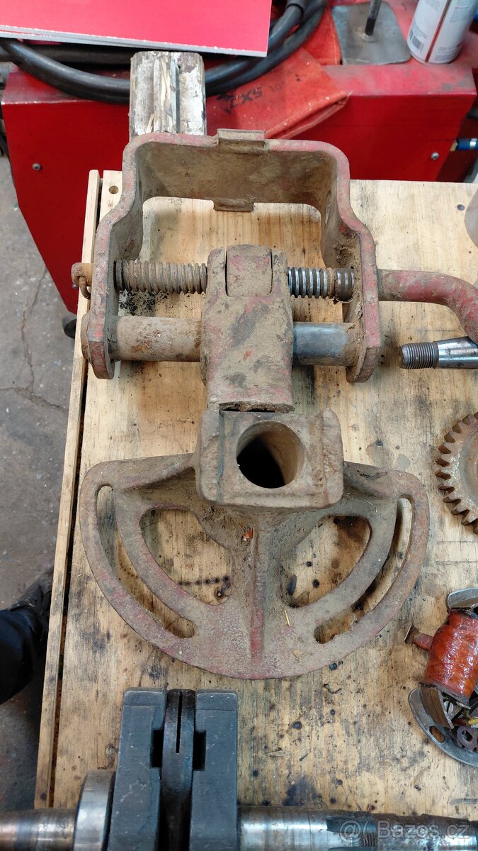 PF 62 - díly motoru - 4