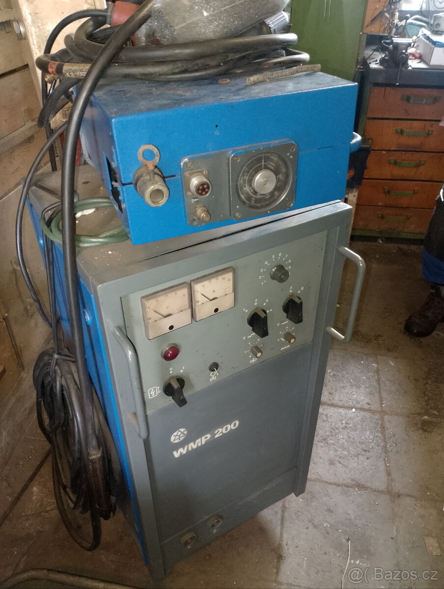 Profilovací lis, CO2 svářečka, sedačky, klec na prase, ad. - 4