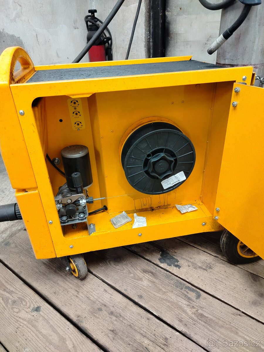 Svářečka CO2 mig/mag Omikron - 4