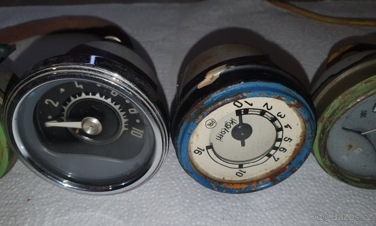 Budíky Škoda Tatra Praga - 4