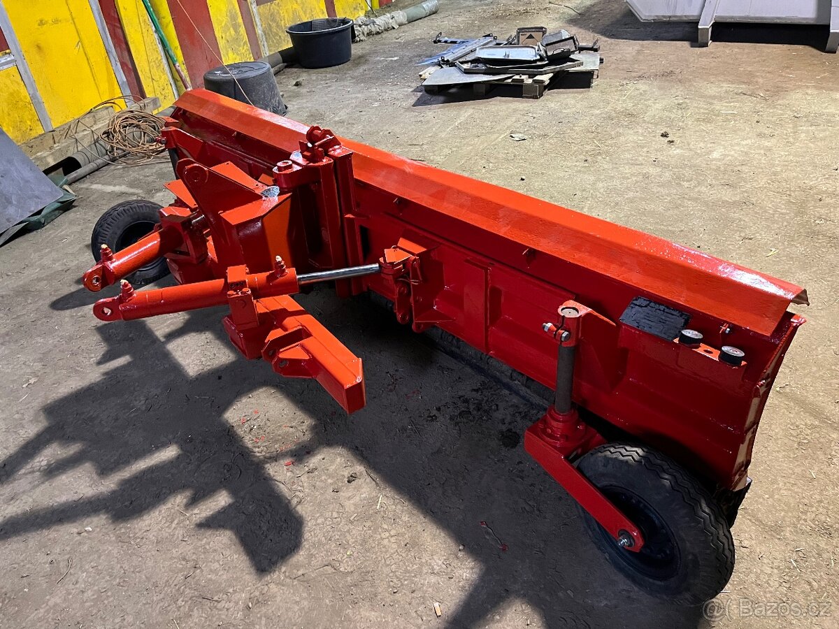 Čelní univerzální radlice - záběr 3m, nastavitelná - 4