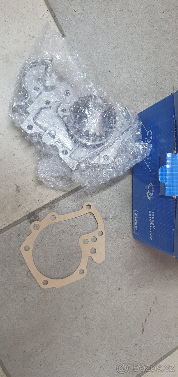 Vodní pumpa SKF - 4